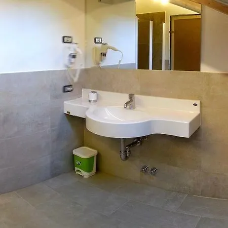 فندق مبيت وإفطار Beb La Stube Dei Partel Ziano di Fiemme